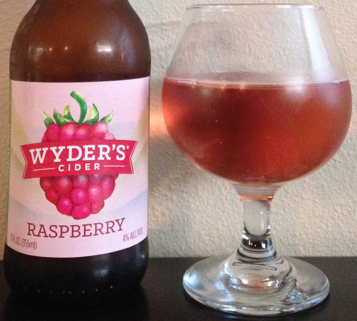 Wyder\'s Raspberry Cider | Says